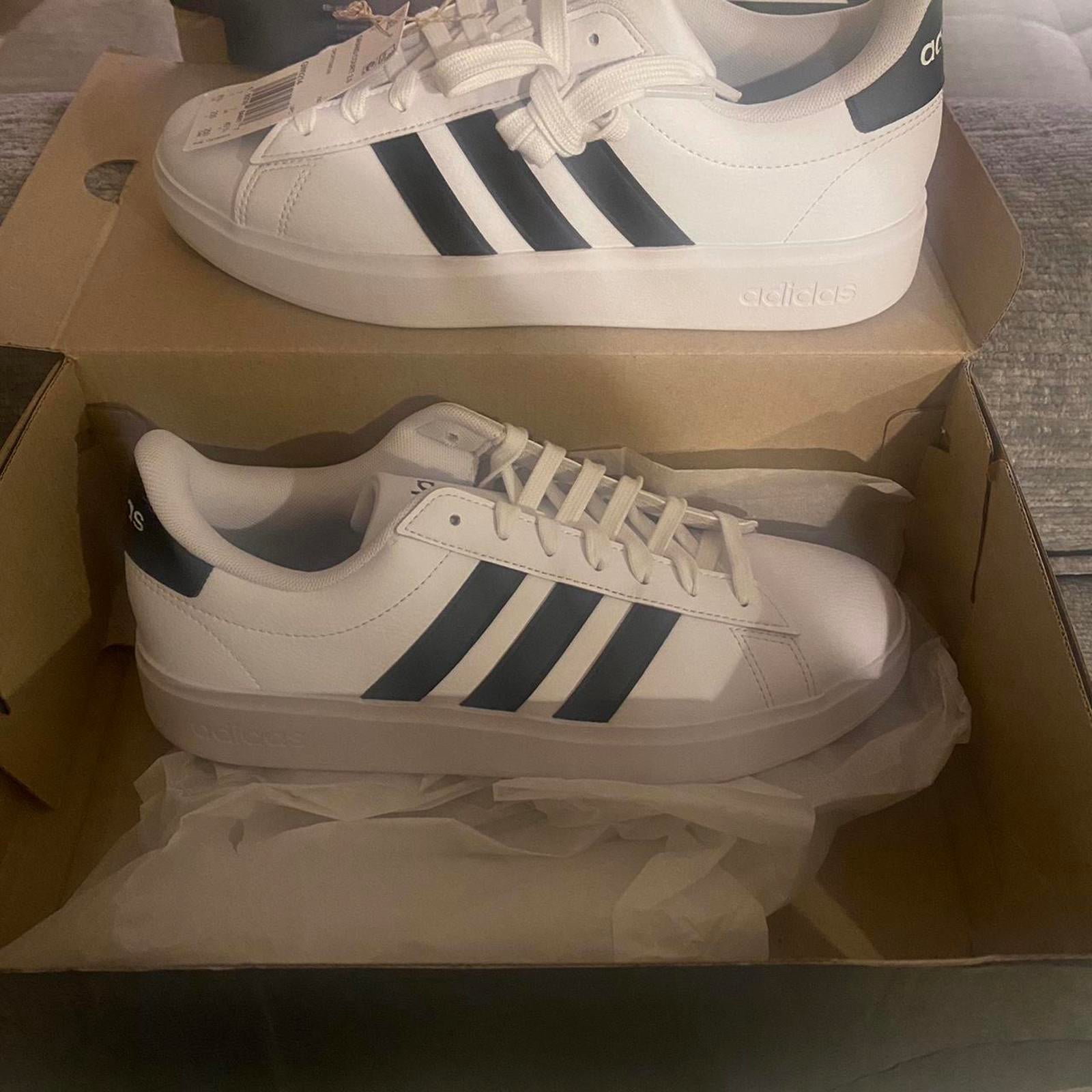 Adidas Grand Court 2.0 Sneakers – White/Black – Women’s Size ttt8.5 (GW9214)